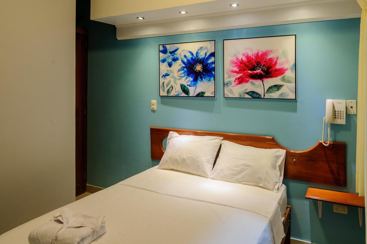 Hotel Confort Amazonico Iquitos Exterior photo